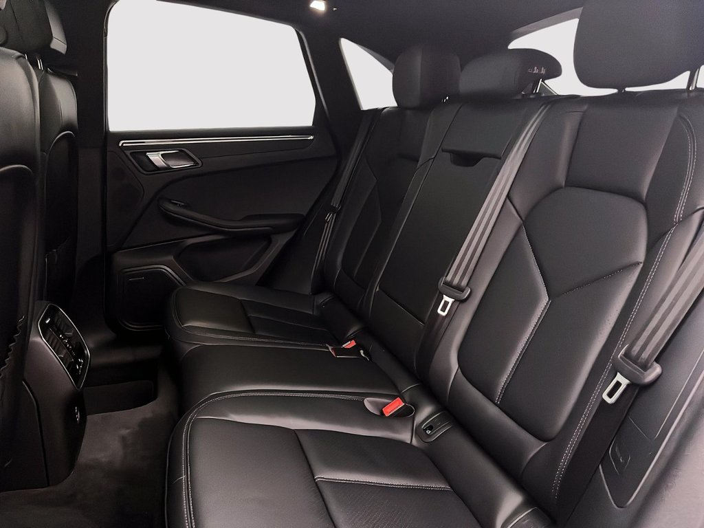 Porsche Macan  2025 à Laval, Québec - 24 - w1024h768px