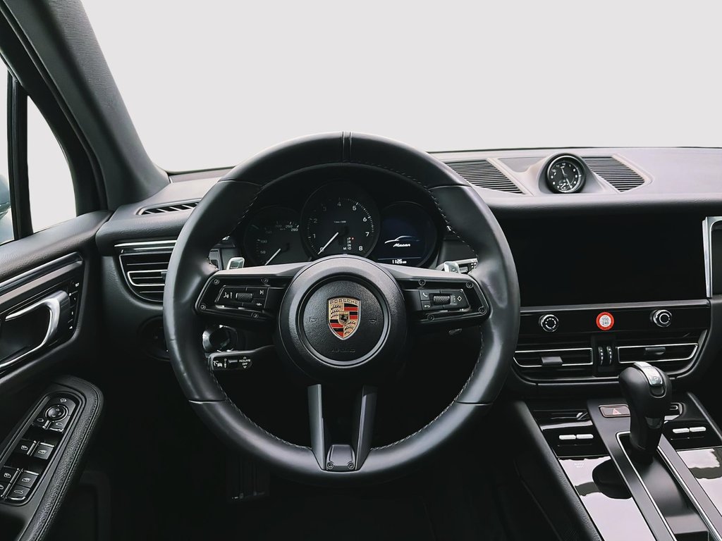 Porsche Macan  2025 à Laval, Québec - 14 - w1024h768px