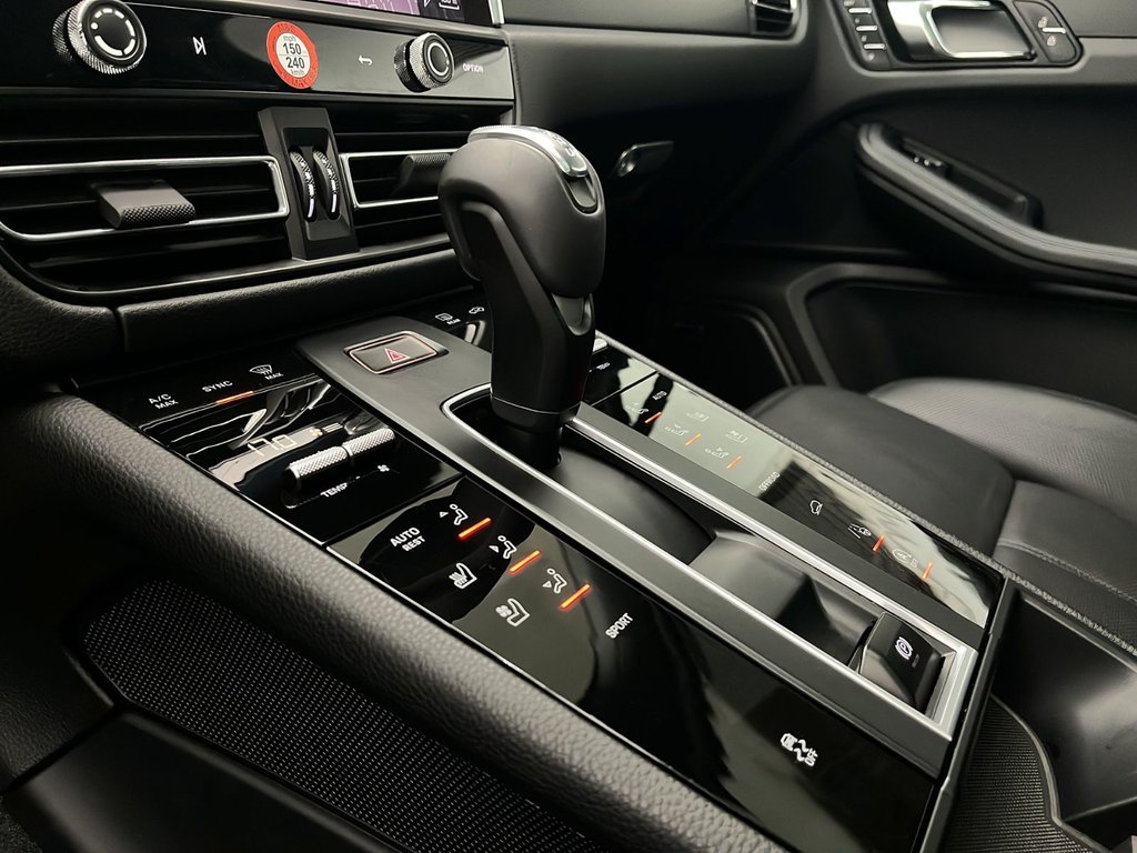 Porsche Macan  2025 à Laval, Québec - 21 - w1024h768px