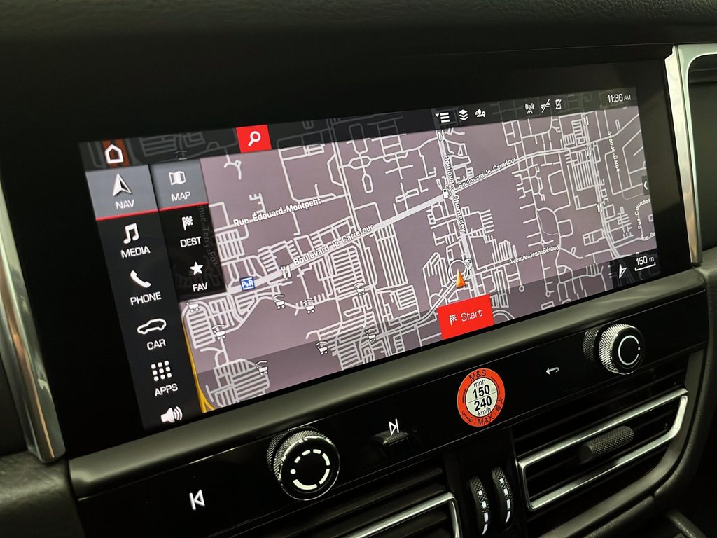 Porsche Macan  2025 à Laval, Québec - 22 - w1024h768px