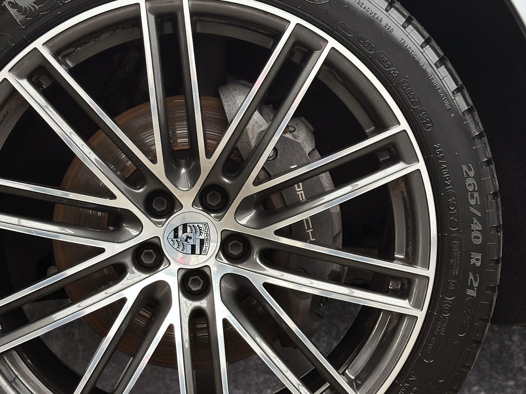 Porsche Macan  2025 à Laval, Québec - 11 - w1024h768px