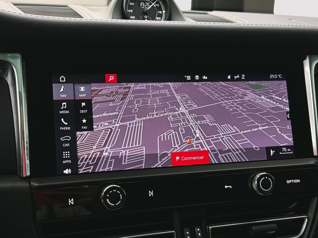 Porsche Macan  2025 à Laval, Québec - 22 - w1024h768px