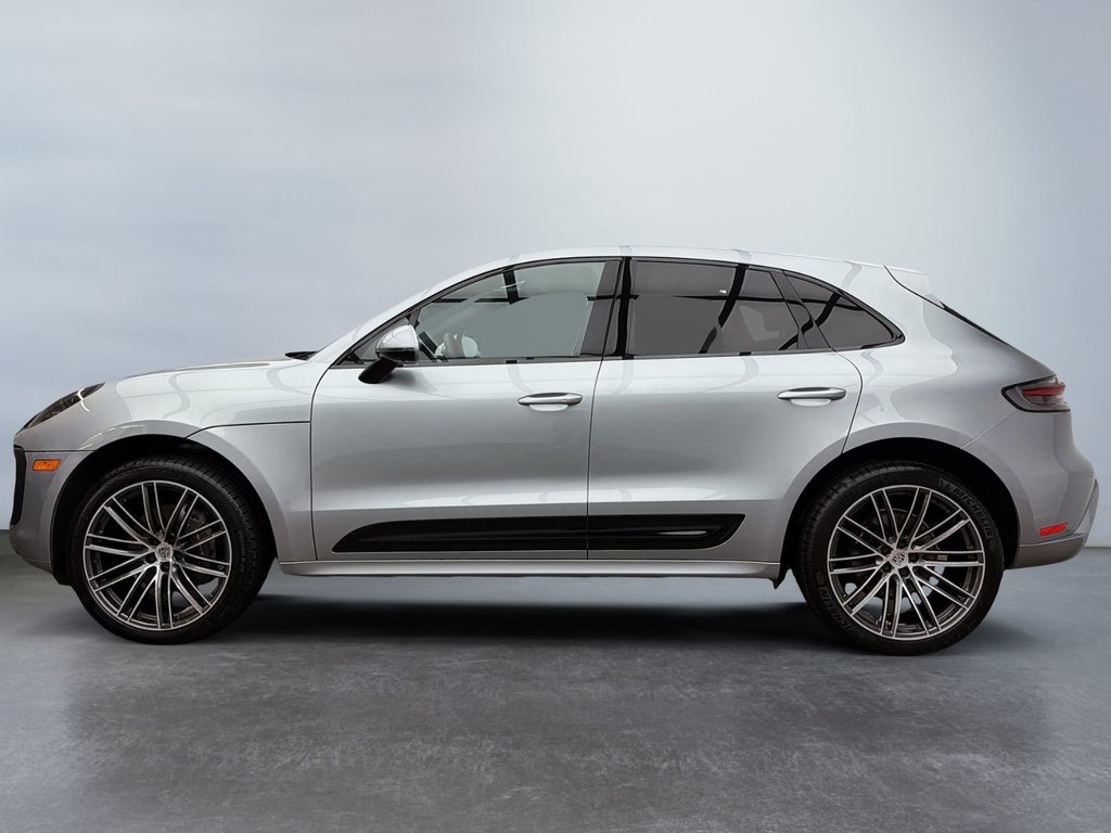 Porsche Macan  2025 à Laval, Québec - 2 - w1024h768px