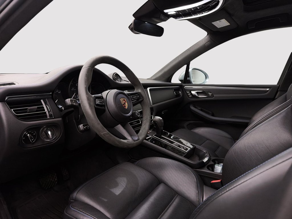Porsche Macan  2025 à Laval, Québec - 12 - w1024h768px