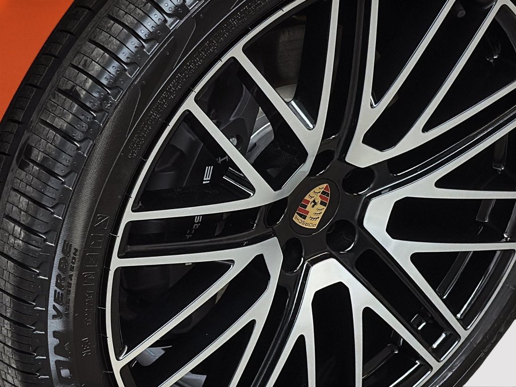Porsche Macan  2025 à Laval, Québec - 11 - w1024h768px