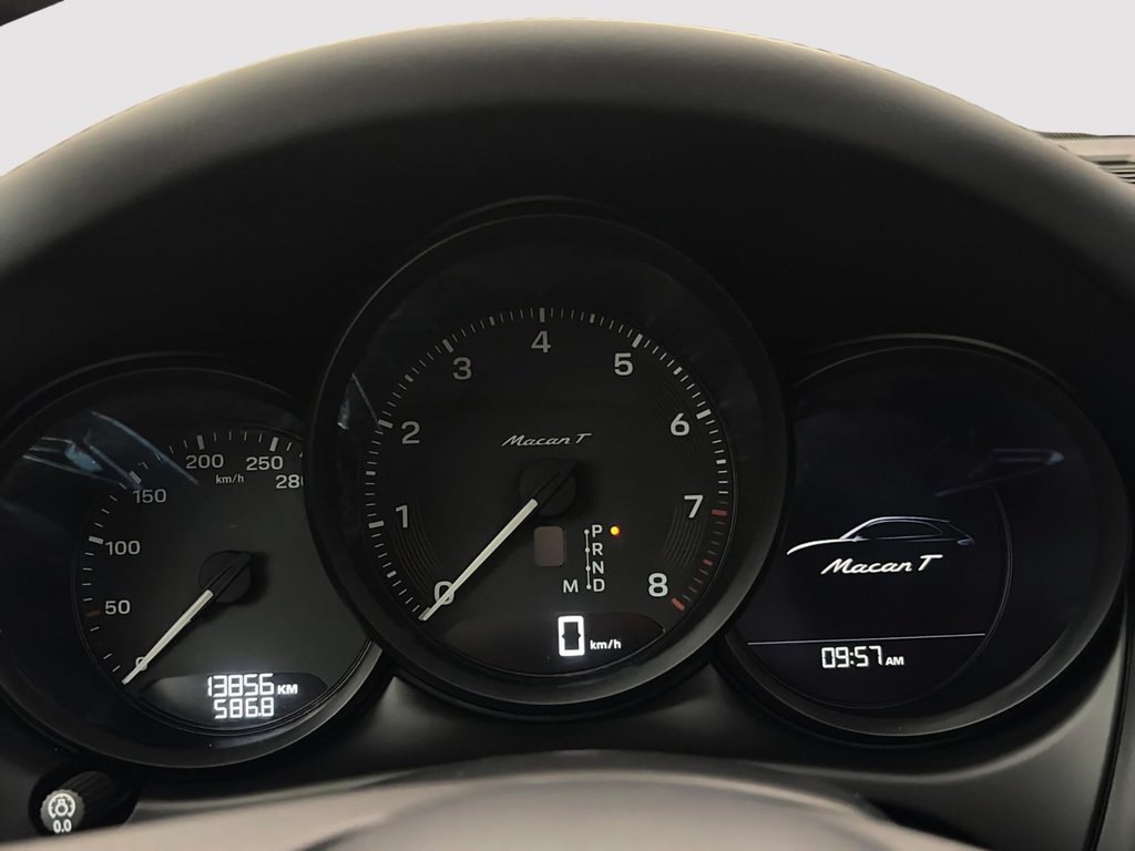 2025 Porsche Macan in Laval, Quebec - 18 - w1024h768px