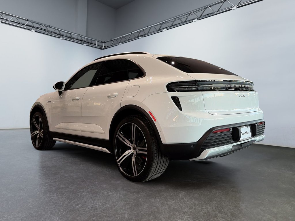 Porsche Macan Electric Turbo 2025 à Laval, Québec - 3 - w1024h768px