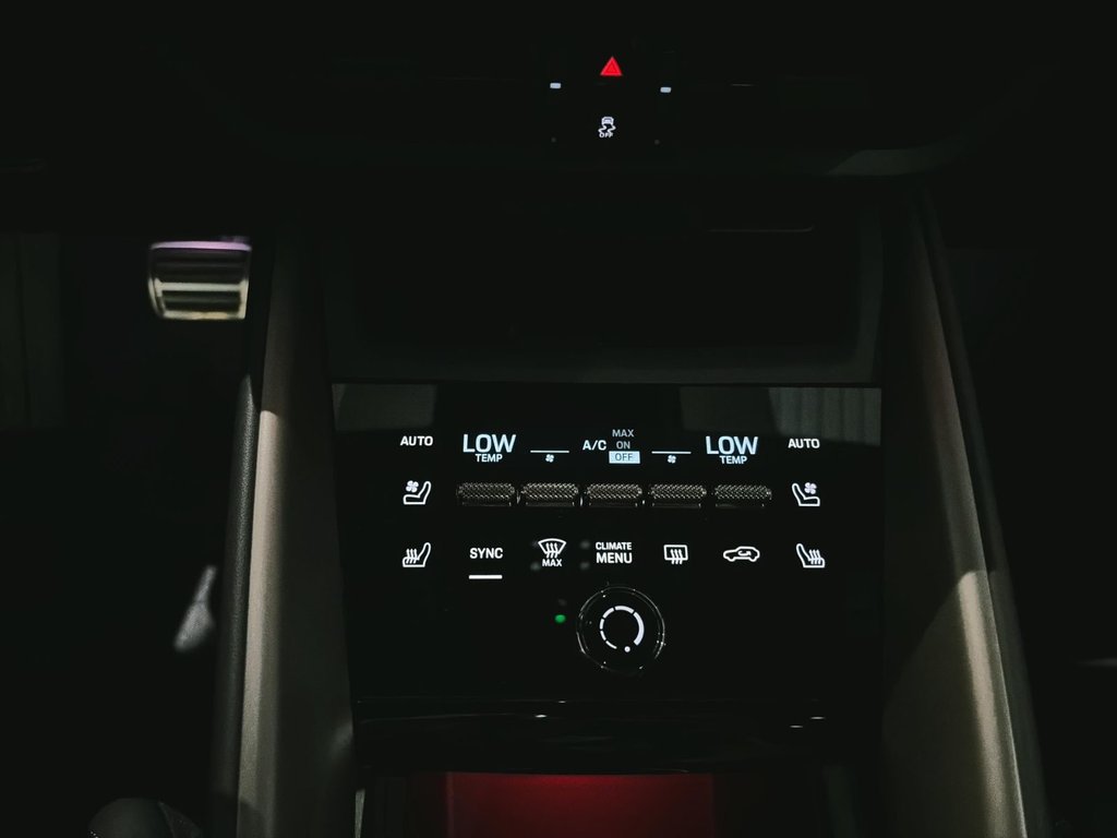 Porsche Macan Electric Turbo 2025 à Laval, Québec - 21 - w1024h768px