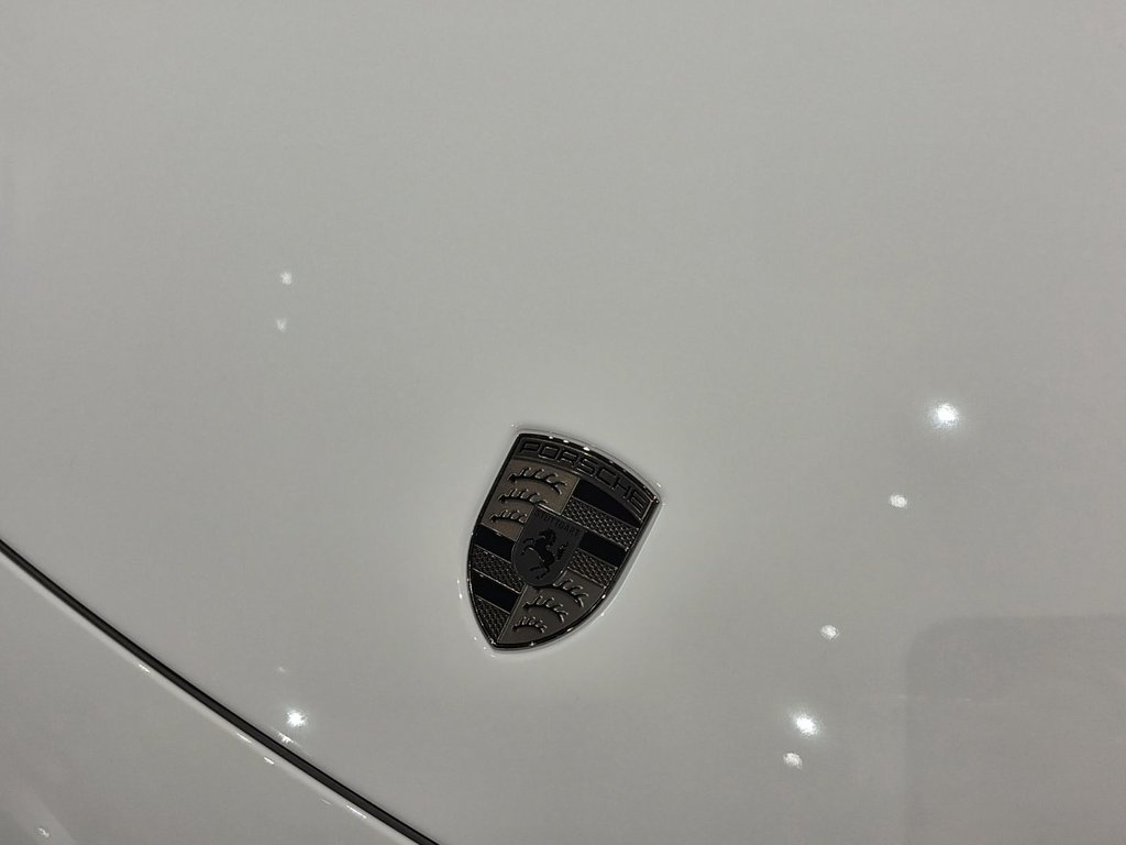 Porsche Macan Electric Turbo 2025 à Laval, Québec - 10 - w1024h768px