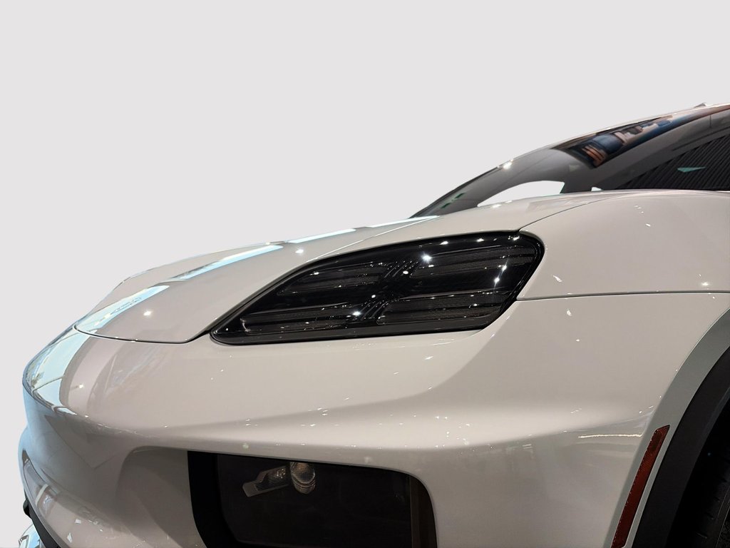 Porsche Macan Electric Turbo 2025 à Laval, Québec - 13 - w1024h768px