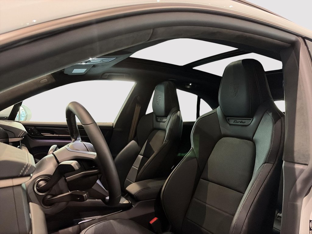 Porsche Macan Electric Turbo 2025 à Laval, Québec - 5 - w1024h768px