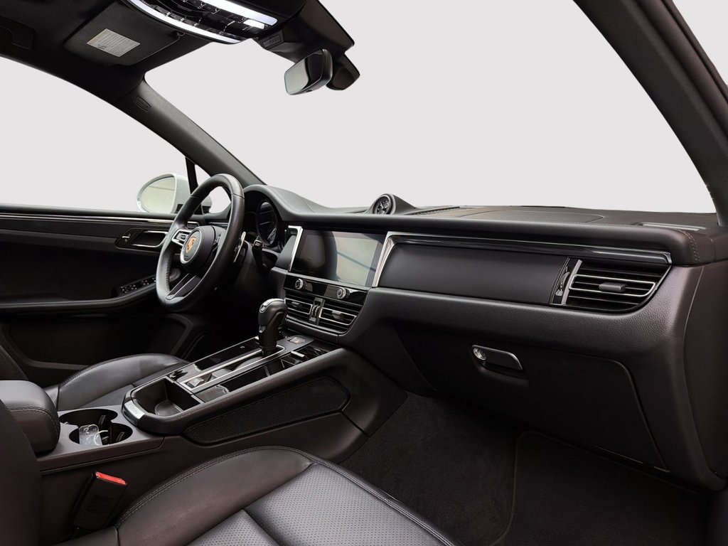 Porsche Macan  2025 à Laval, Québec - 23 - w1024h768px