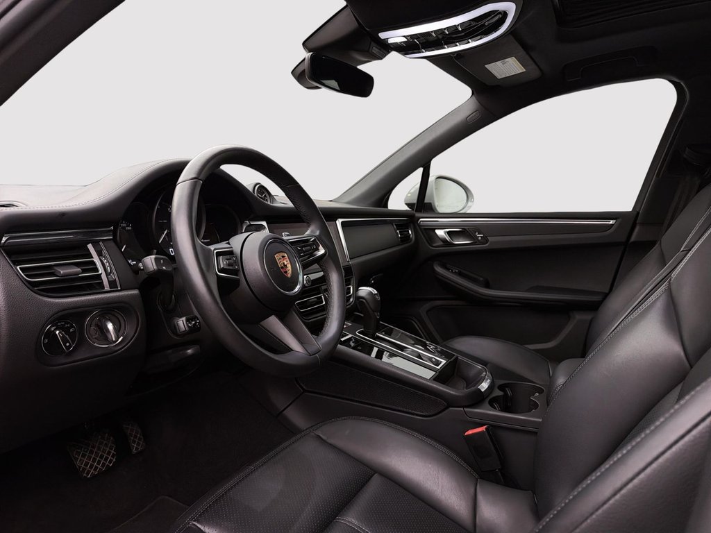 Porsche Macan  2025 à Laval, Québec - 12 - w1024h768px