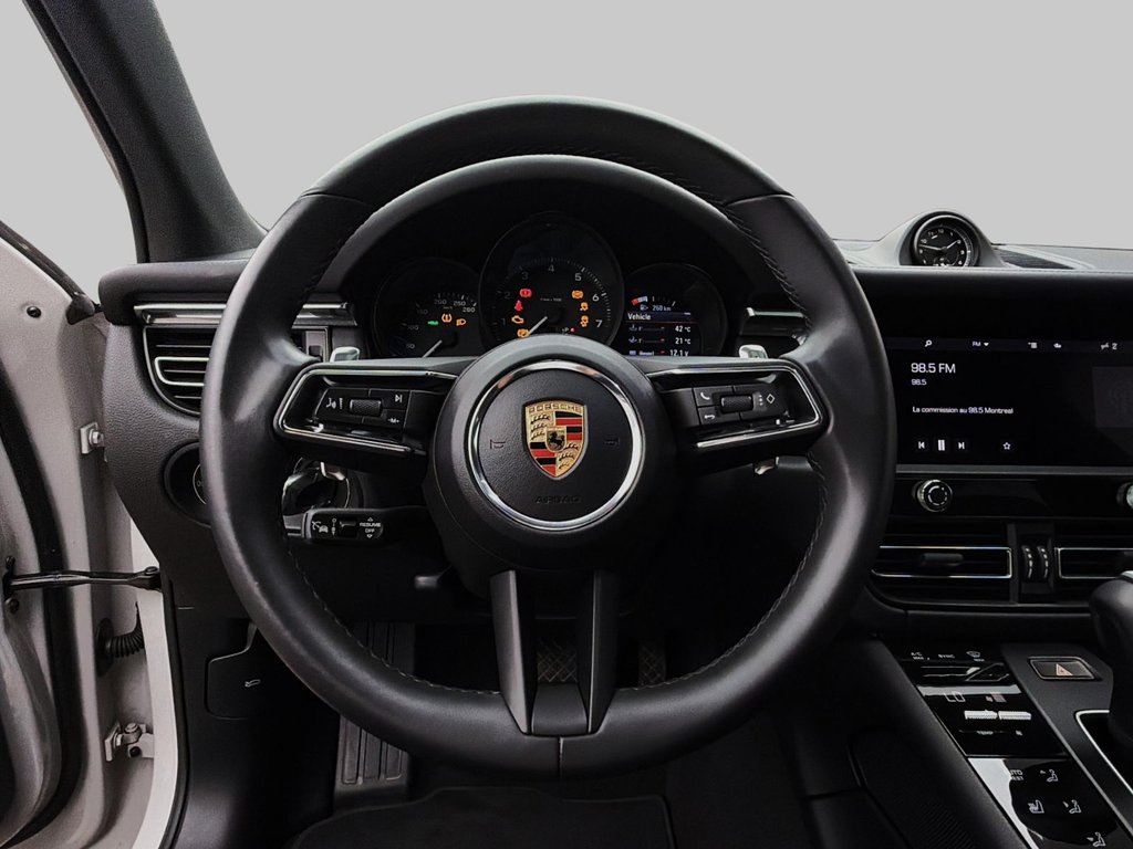 Porsche Macan  2025 à Laval, Québec - 15 - w1024h768px
