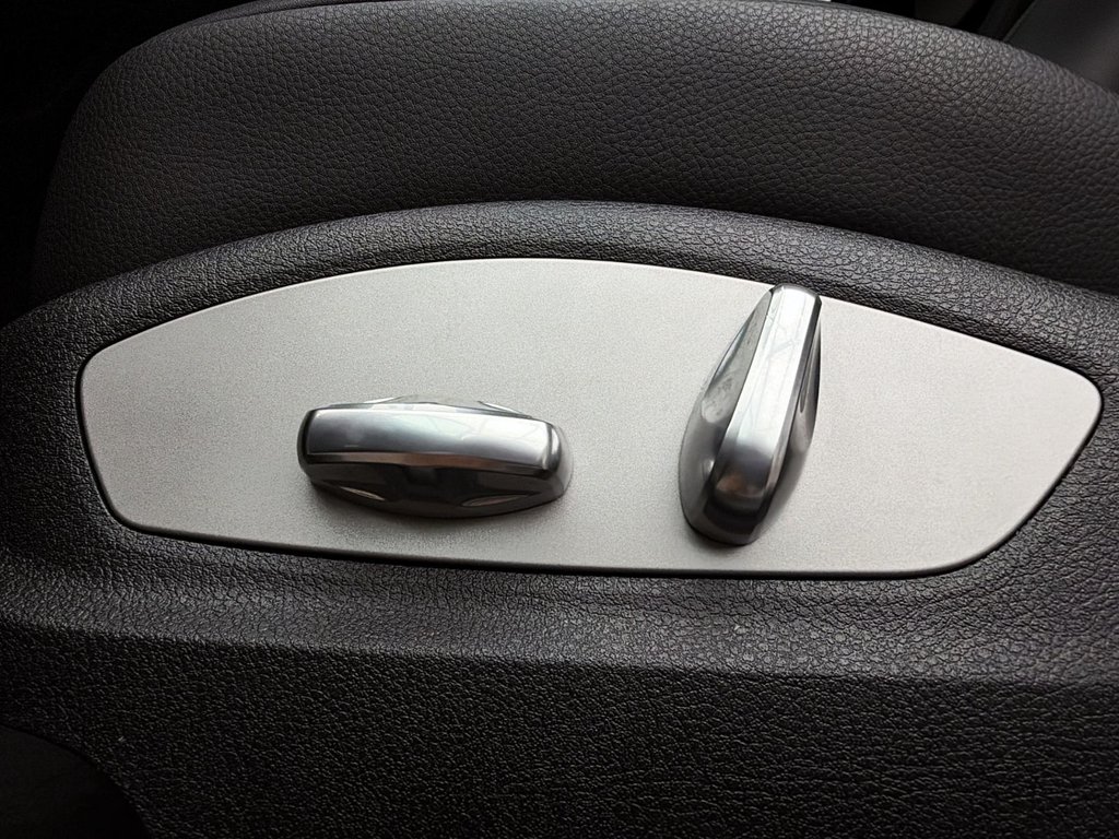 Porsche Macan  2025 à Laval, Québec - 24 - w1024h768px