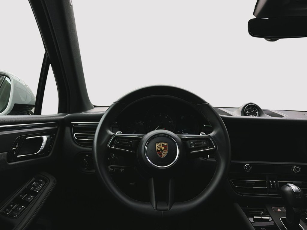 Porsche Macan  2025 à Laval, Québec - 14 - w1024h768px