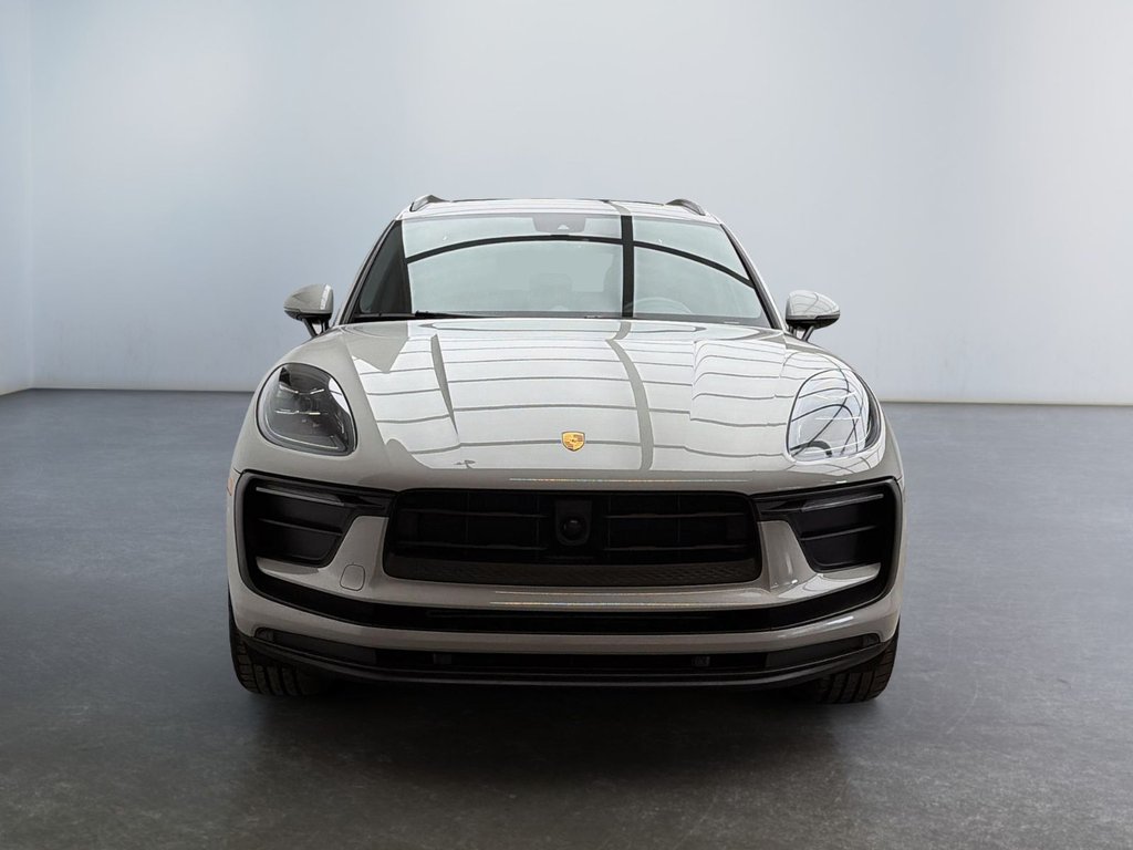 Porsche Macan  2025 à Laval, Québec - 5 - w1024h768px