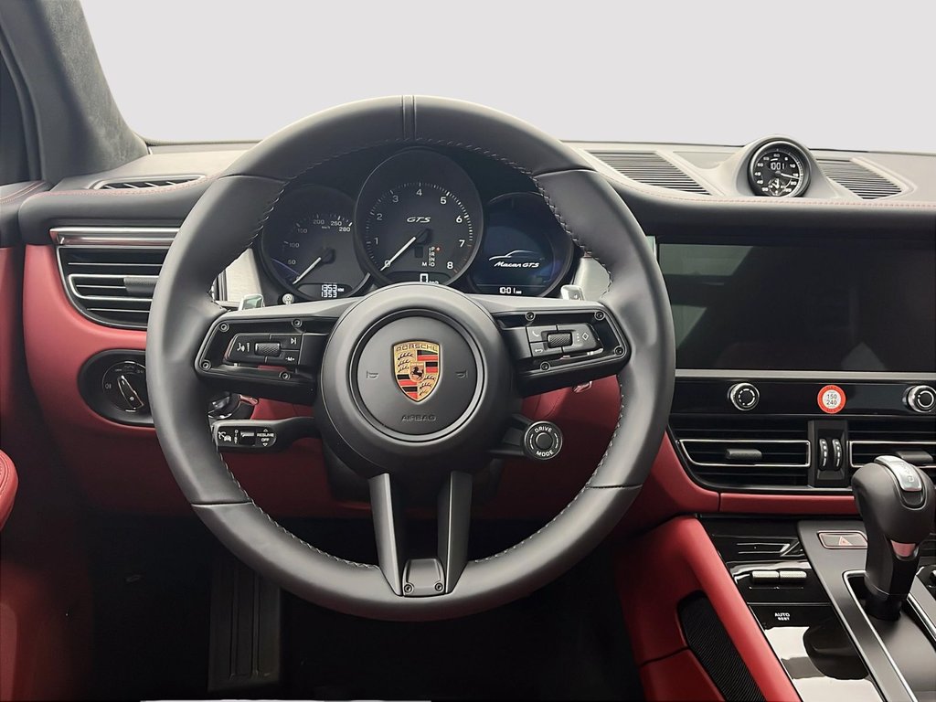 Porsche Macan GTS 2026 à Laval, Québec - 15 - w1024h768px