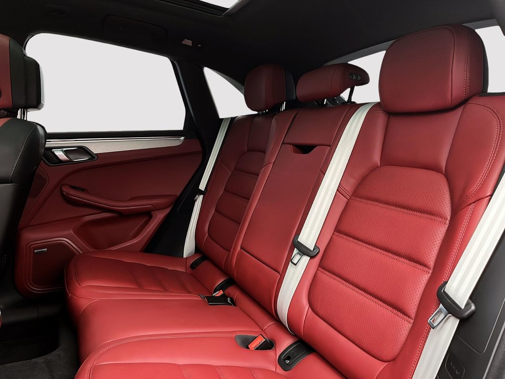 Porsche Macan GTS 2026 à Laval, Québec - 24 - w1024h768px