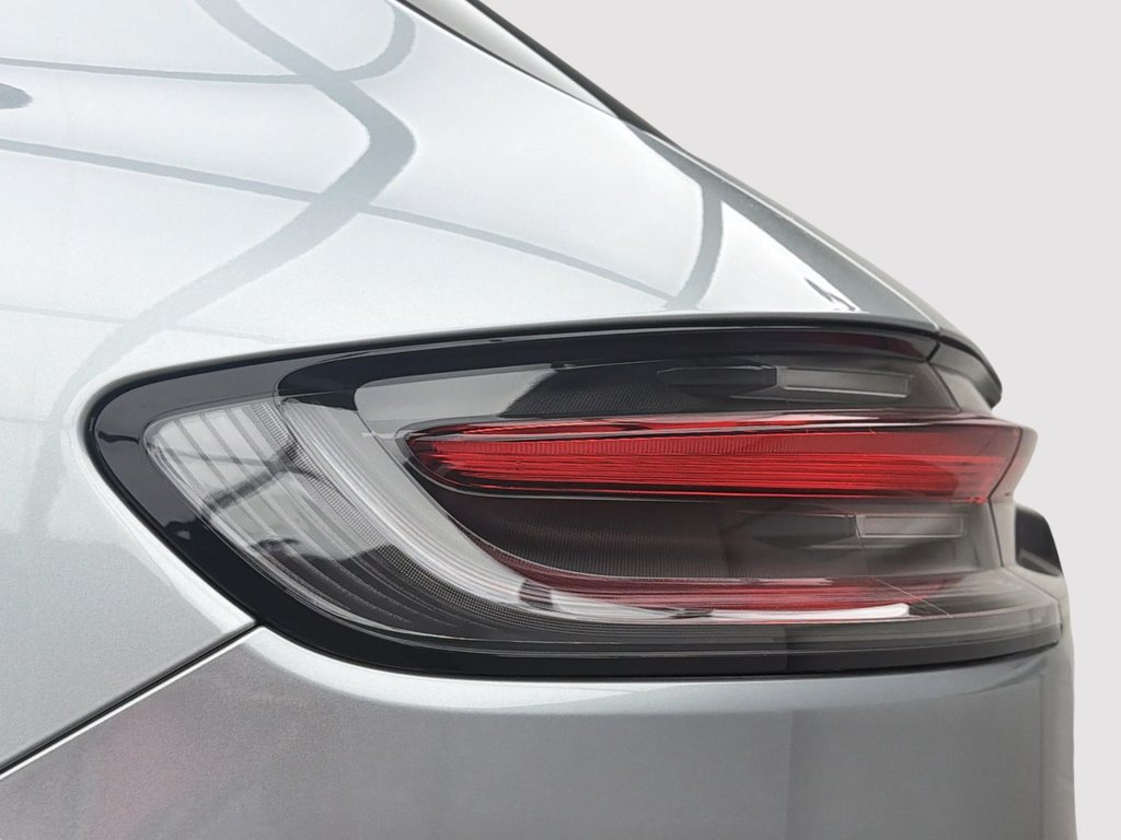 Porsche Macan  2026 à Laval, Québec - 9 - w1024h768px