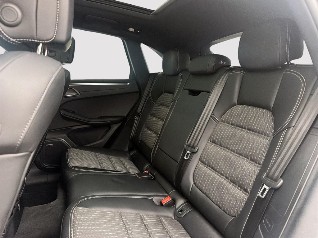 Porsche Macan  2026 à Laval, Québec - 27 - w1024h768px