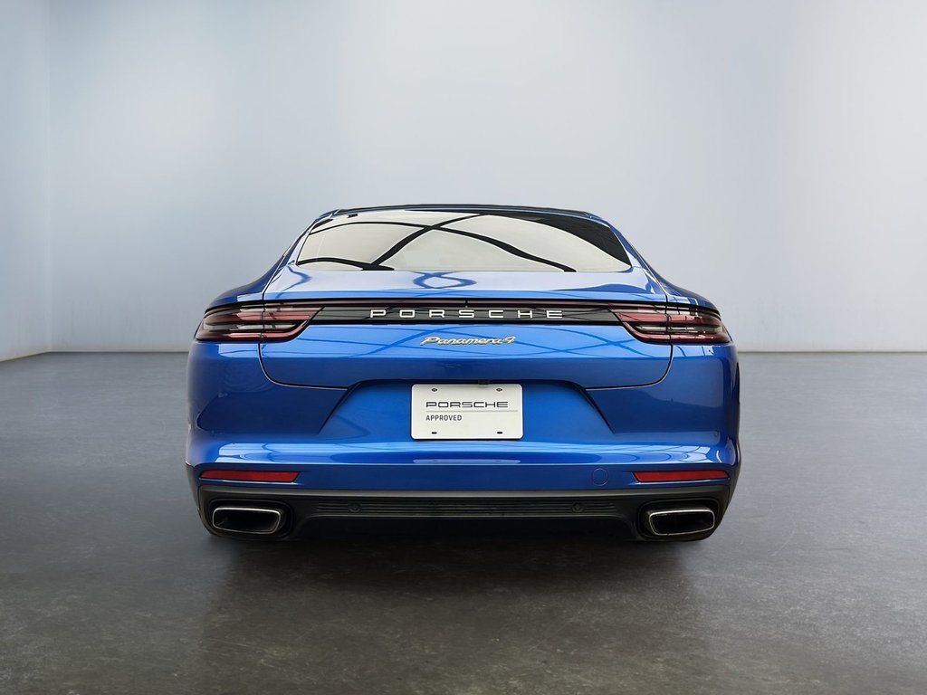 2018 Porsche Panamera 4 in Laval, Quebec - 4 - w1024h768px