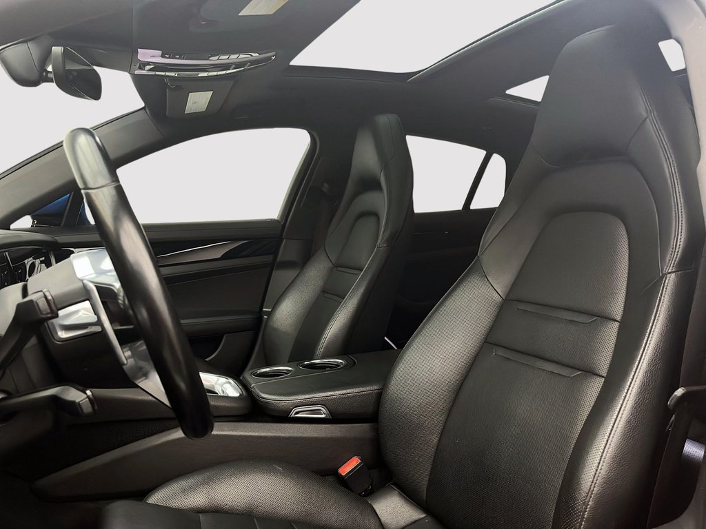 2018 Porsche Panamera 4 in Laval, Quebec - 13 - w1024h768px