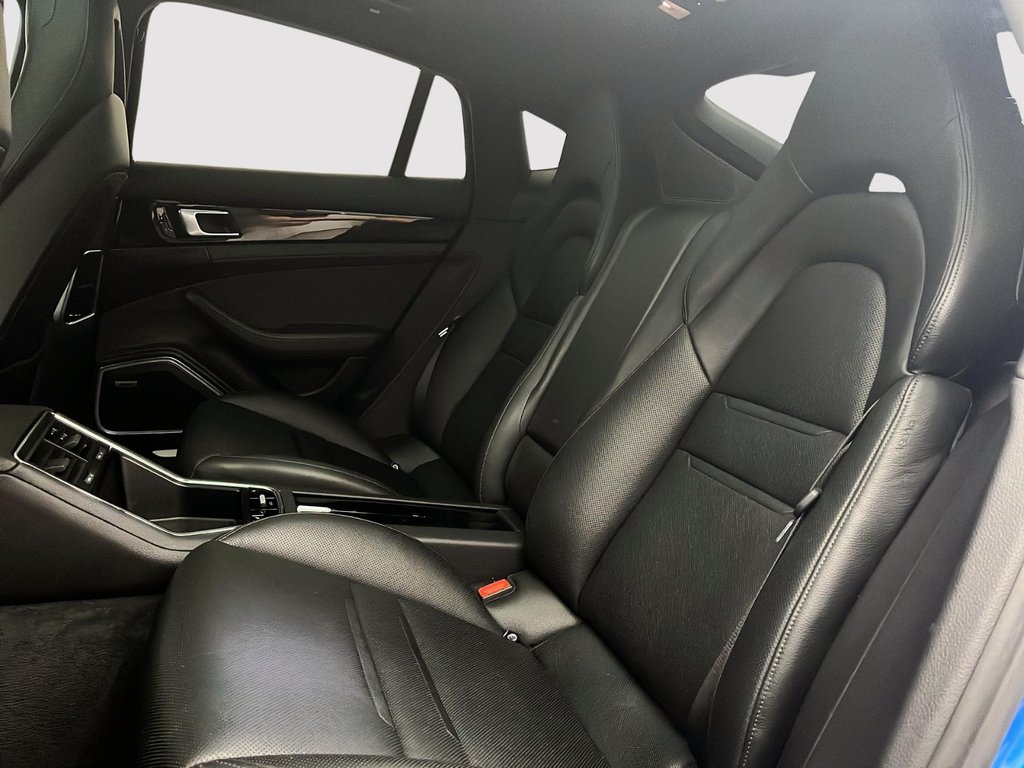 2018 Porsche Panamera 4 in Laval, Quebec - 25 - w1024h768px