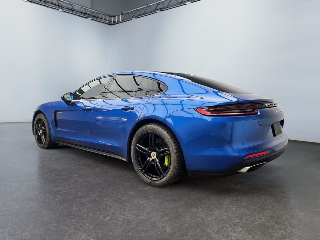 2018 Porsche Panamera 4 in Laval, Quebec - 3 - w1024h768px