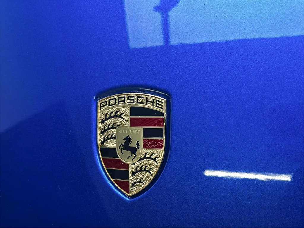 2018 Porsche Panamera 4 in Laval, Quebec - 6 - w1024h768px