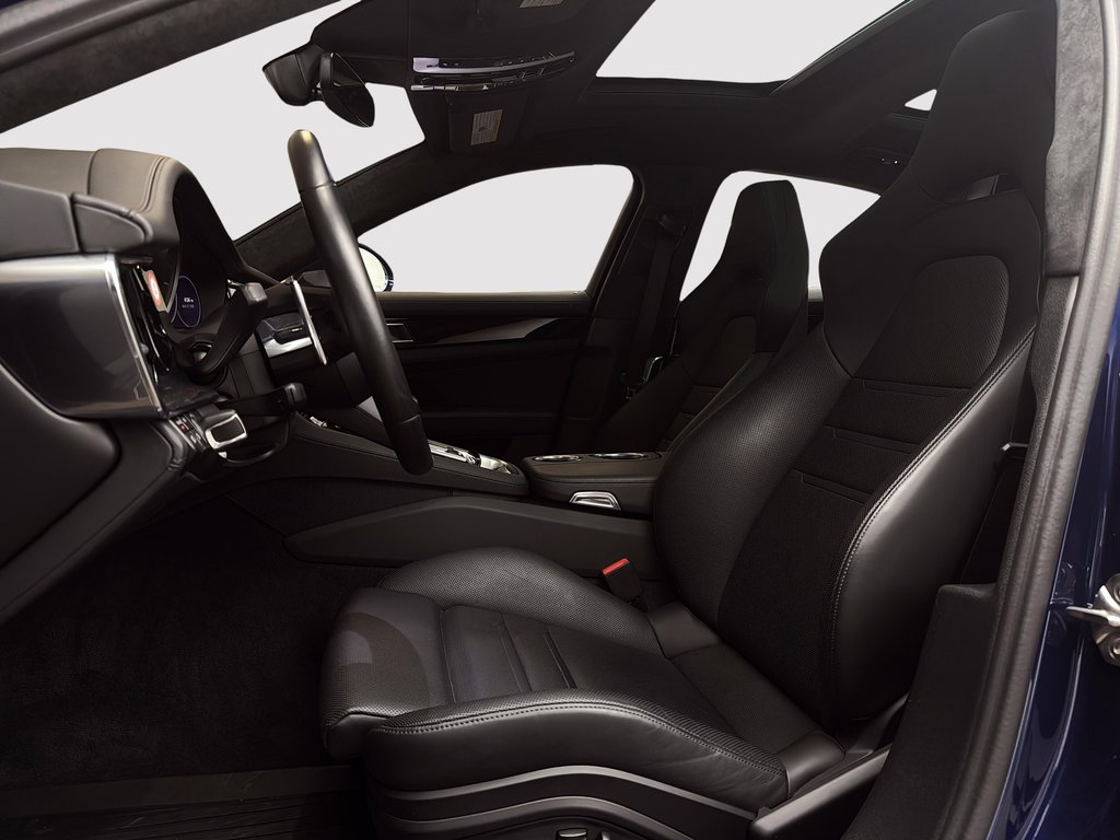 2023 Porsche Panamera 4 SportDesign Package in Laval, Quebec - 15 - w1024h768px