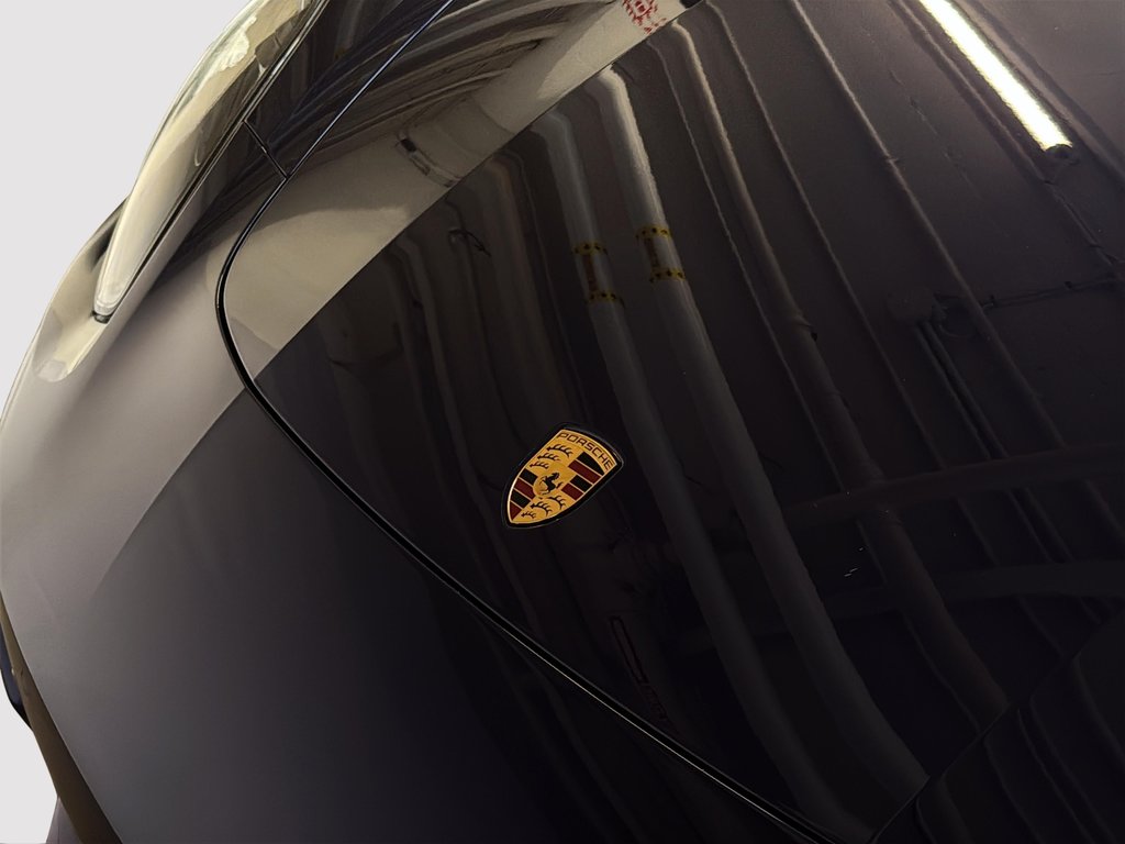 2023 Porsche Panamera 4 SportDesign Package in Laval, Quebec - 9 - w1024h768px