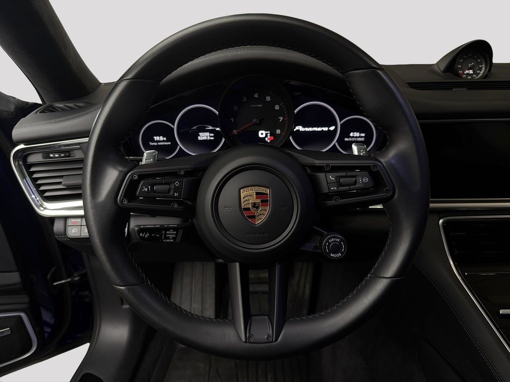 2023 Porsche Panamera 4 SportDesign Package in Laval, Quebec - 17 - w1024h768px