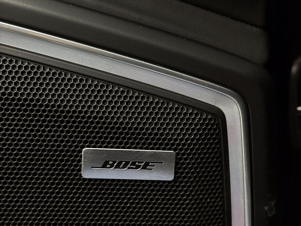 2023 Porsche Panamera 4 SportDesign Package in Laval, Quebec - 32 - w1024h768px