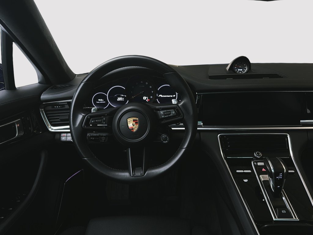 2023 Porsche Panamera 4 SportDesign Package in Laval, Quebec - 16 - w1024h768px