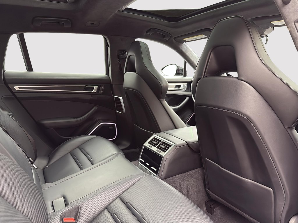Porsche Panamera GTS V8 Sport Turismo Premium Package 2023 à Laval, Québec - 36 - w1024h768px
