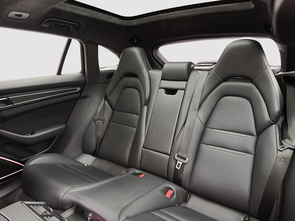 Porsche Panamera GTS V8 Sport Turismo Premium Package 2023 à Laval, Québec - 22 - w1024h768px
