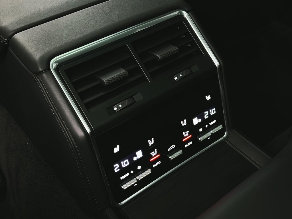 Porsche Panamera GTS V8 Sport Turismo Premium Package 2023 à Laval, Québec - 37 - w1024h768px