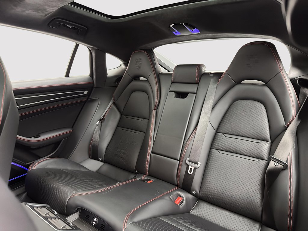 Porsche Panamera GTS w/Assistance Package 2023 à Laval, Québec - 20 - w1024h768px