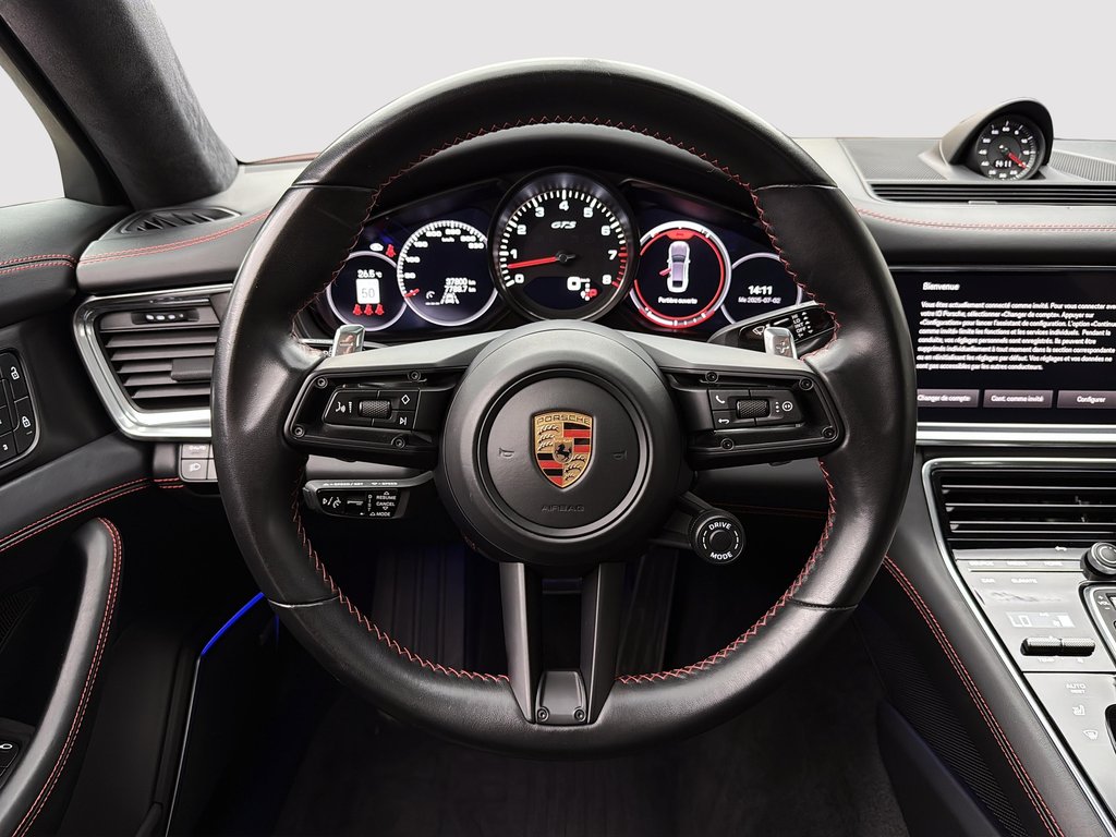 Porsche Panamera GTS w/Assistance Package 2023 à Laval, Québec - 16 - w1024h768px