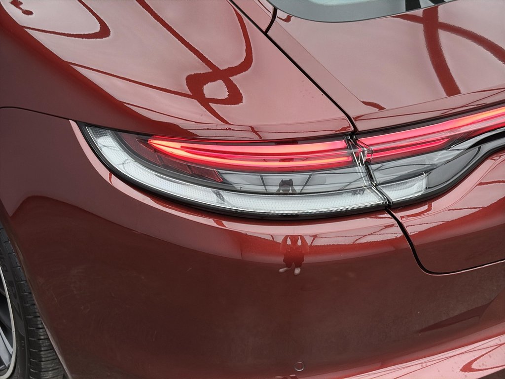 Porsche Panamera GTS w/Assistance Package 2023 à Laval, Québec - 12 - w1024h768px