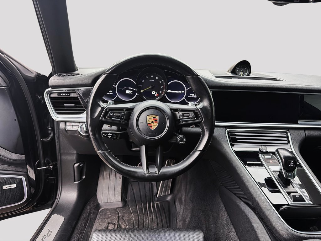 Porsche Panamera 4 E-Hybrid Premium Package 2023 à Laval, Québec - 16 - w1024h768px