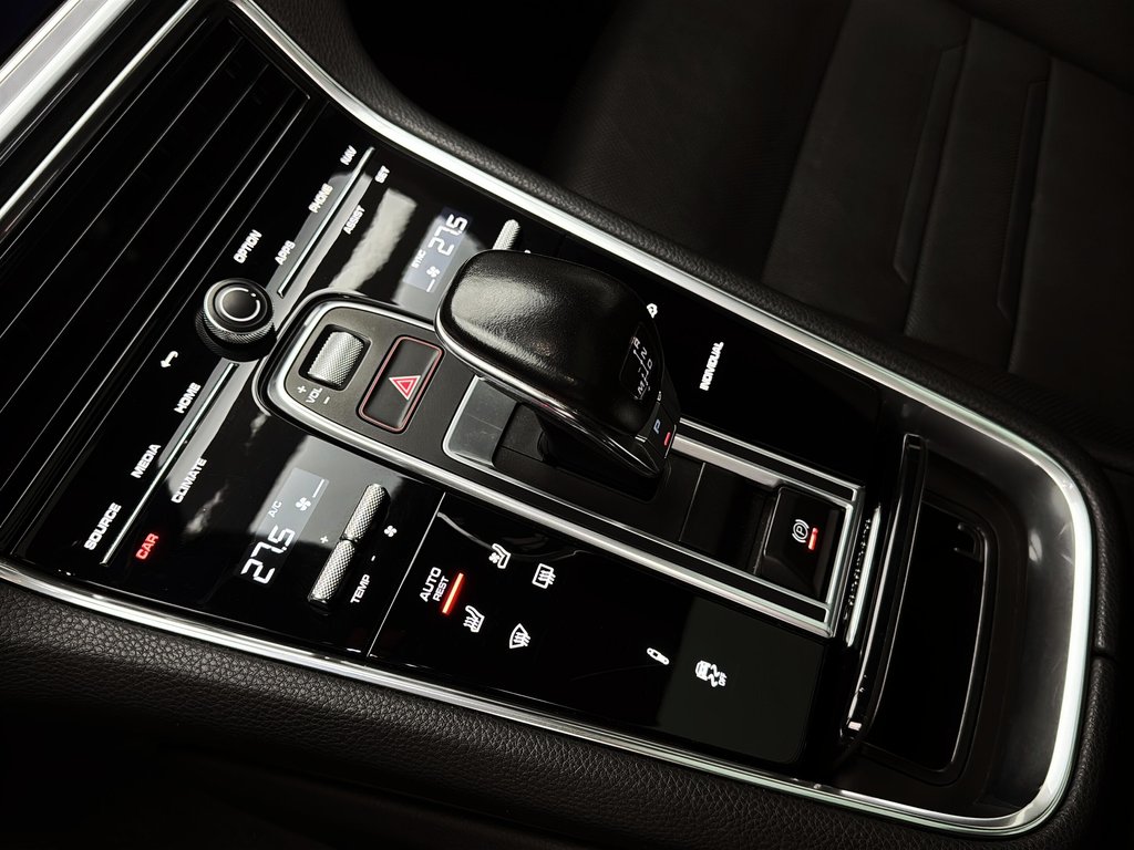 Porsche Panamera 4 E-Hybrid Premium Package 2023 à Laval, Québec - 23 - w1024h768px