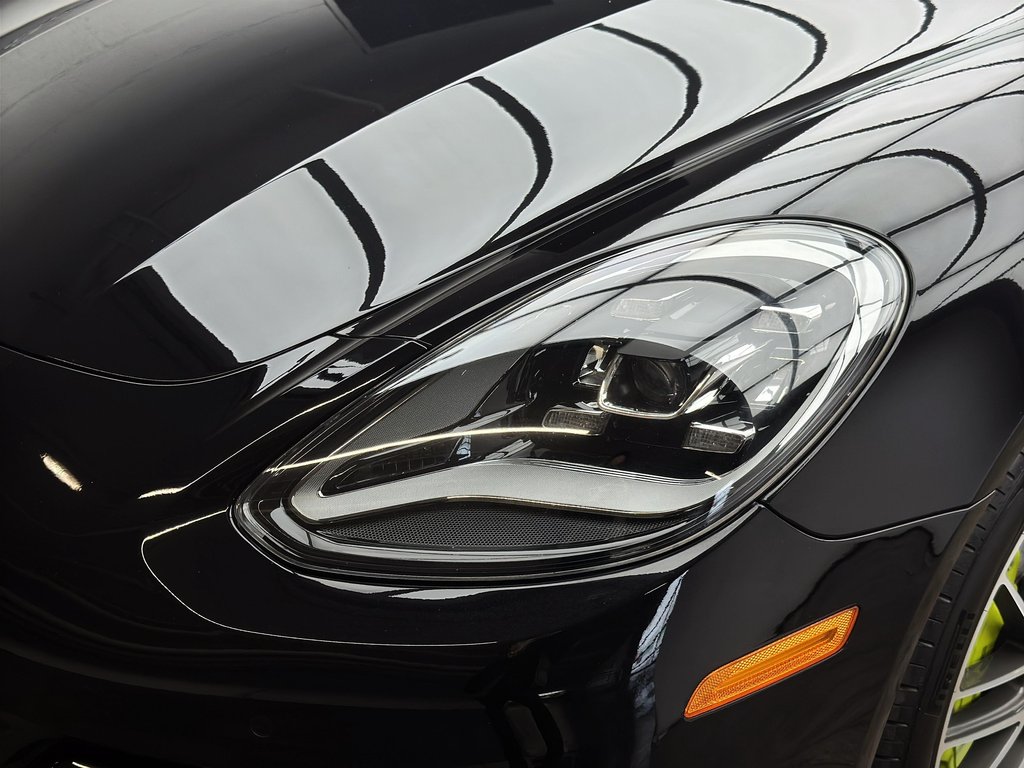 Porsche Panamera 4 E-Hybrid Premium Package 2023 à Laval, Québec - 10 - w1024h768px