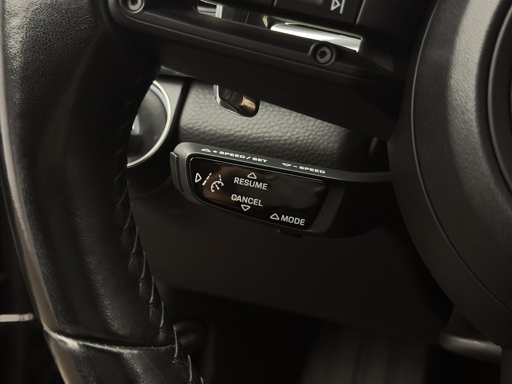 Porsche Panamera 4 E-Hybrid Premium Package 2023 à Laval, Québec - 20 - w1024h768px