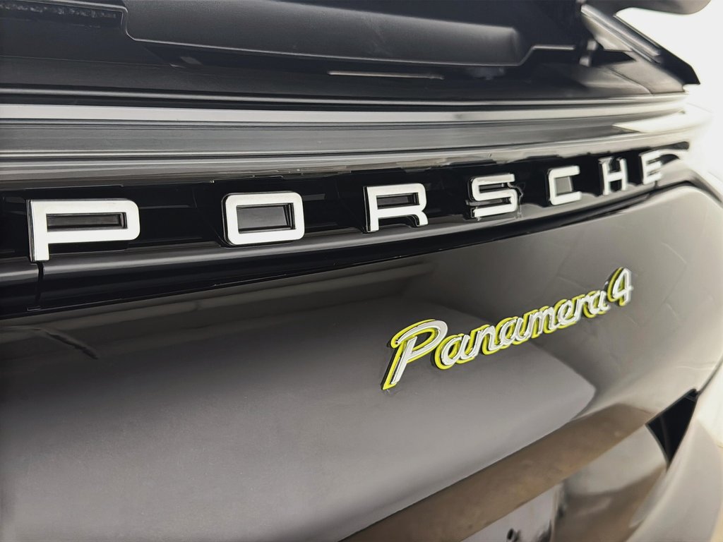 Porsche Panamera 4 E-Hybrid Premium Package 2023 à Laval, Québec - 8 - w1024h768px
