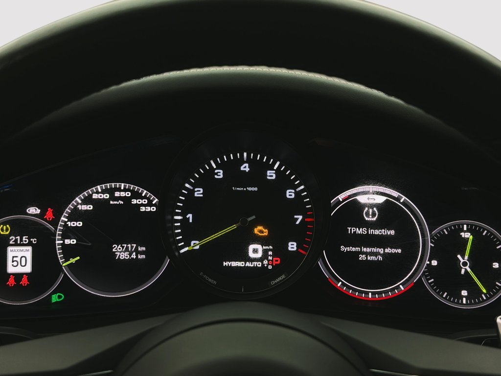 2023 Porsche Panamera 4S E-Hybrid AWD in Laval, Quebec - 20 - w1024h768px