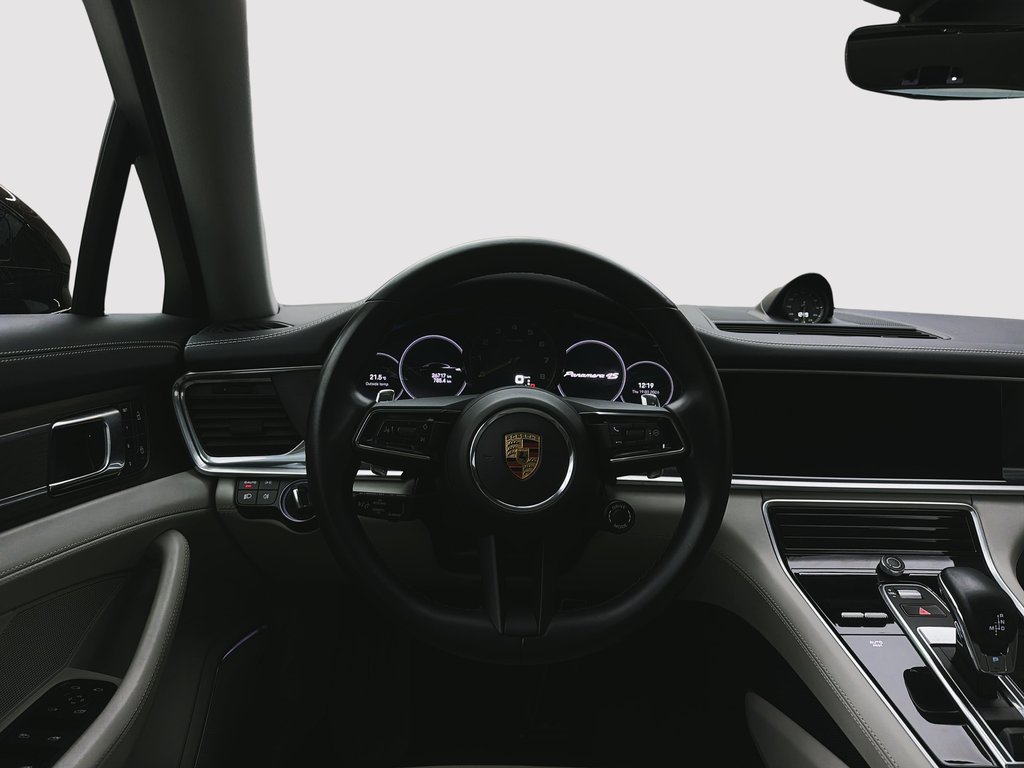 2023 Porsche Panamera 4S E-Hybrid AWD in Laval, Quebec - 16 - w1024h768px