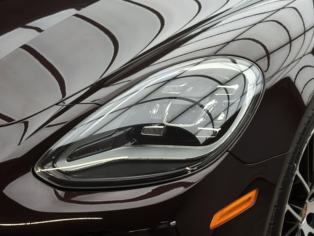 2023 Porsche Panamera 4S E-Hybrid AWD in Laval, Quebec - 9 - w1024h768px