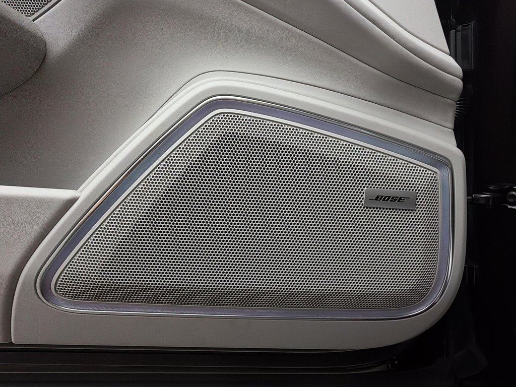 2023 Porsche Panamera 4S E-Hybrid AWD in Laval, Quebec - 30 - w1024h768px